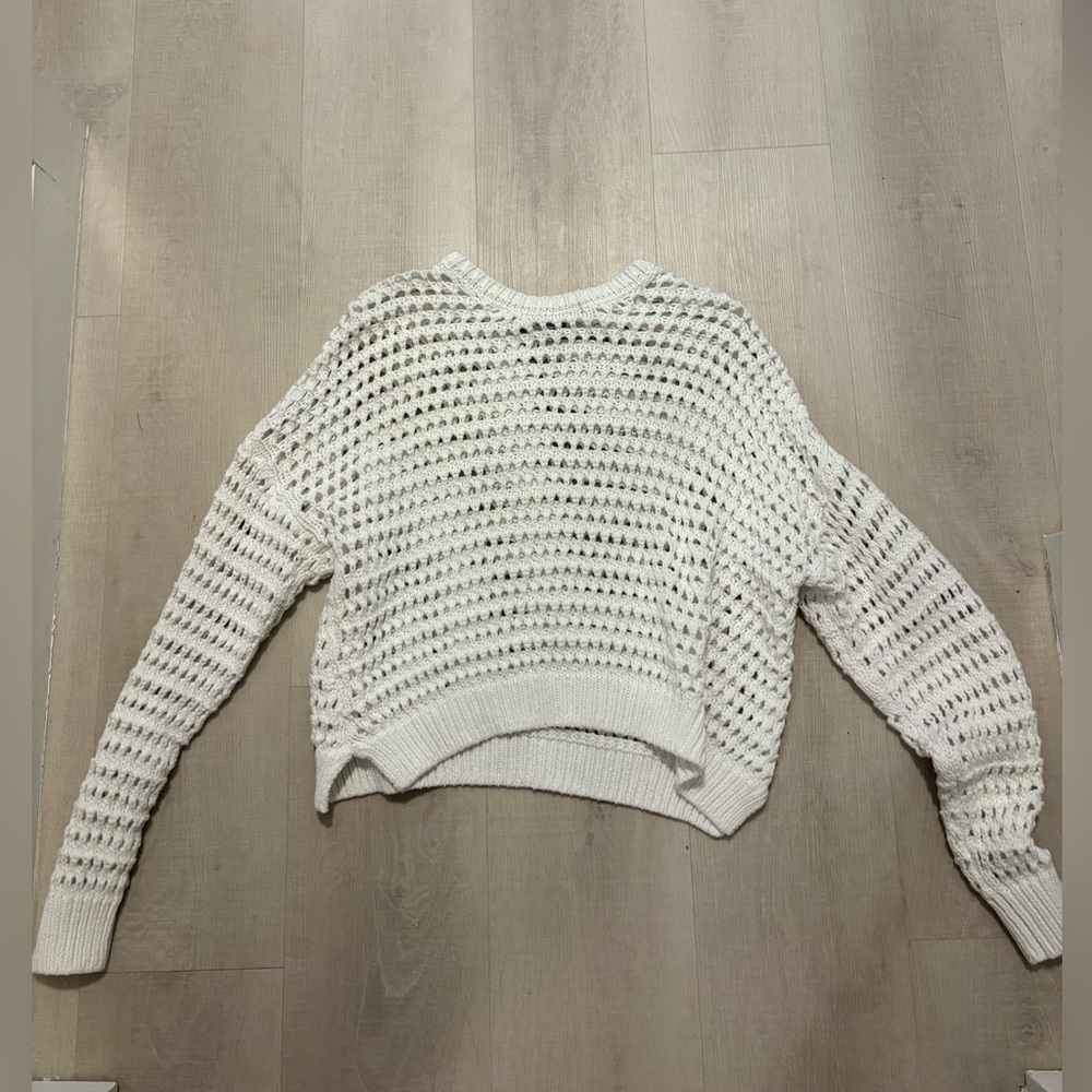 RSQ White Crew Neck Cropped Sweater